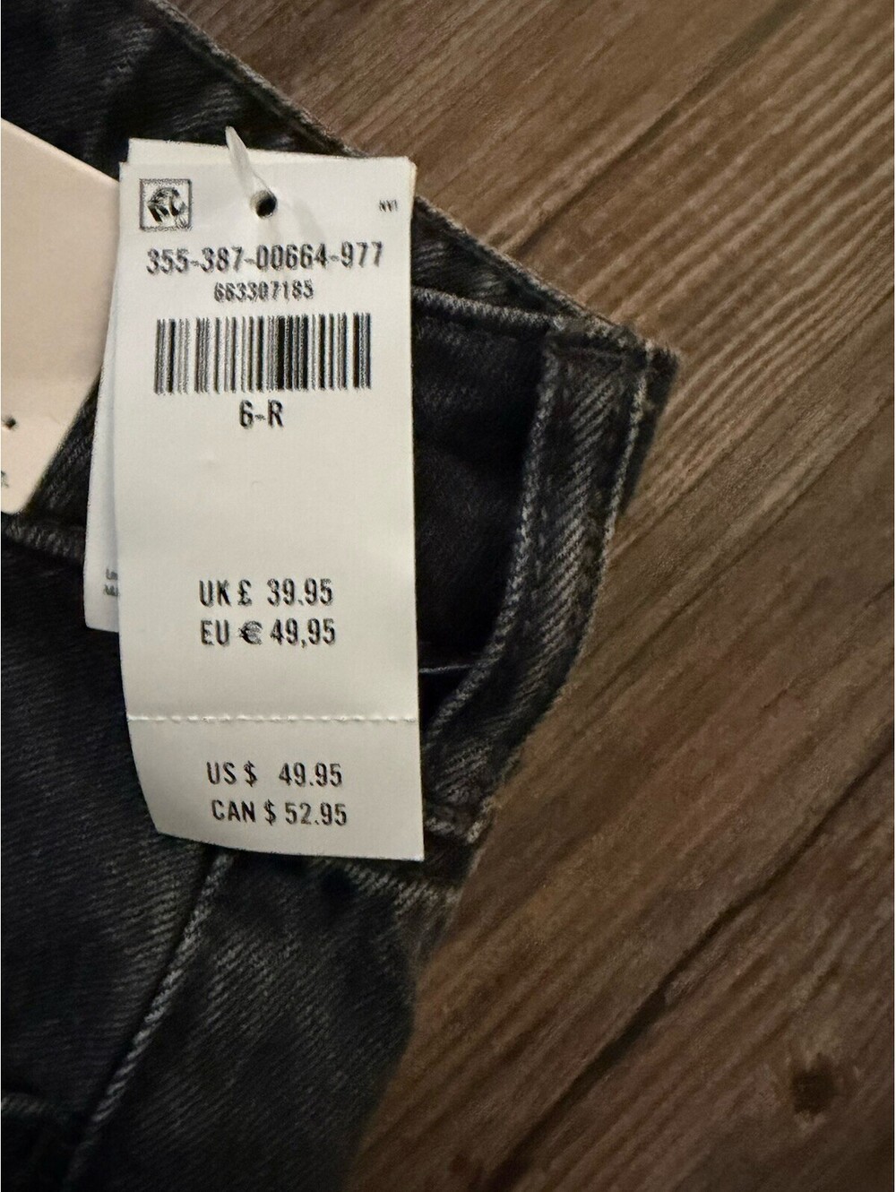 NWT Hollister Women's Black Low Rise Baggy Jeans Sz 28 - Picture 4 of 7